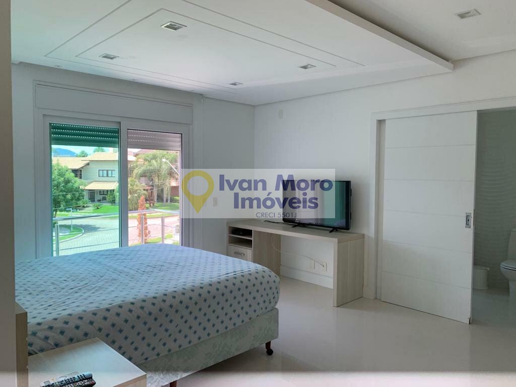Casa à venda com 8 quartos, 7 suítes, 10 vagas e 950m² no Jurerê Internacional, Florianópolis (SC) — foto 24 de 30