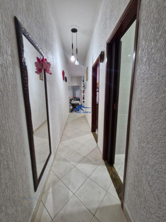 Casa à venda com 3 quartos, 1 suíte, 2 vagas e 177m² no Maracanã, Praia Grande (SP) — foto 11 de 26