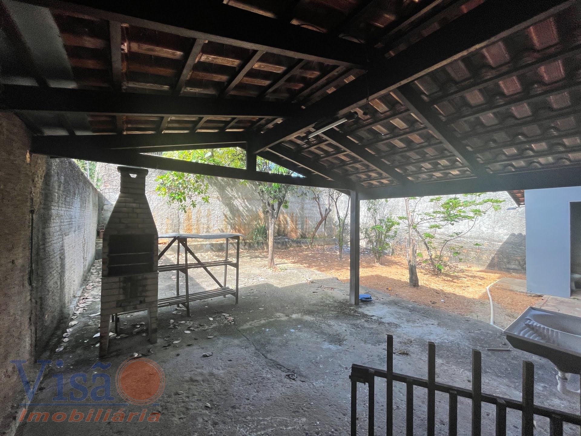 Casa à venda com 3 quartos, 1 suíte, 3 vagas e 360m² no Novo Horizonte, Paracatu (MG) — foto 21 de 25