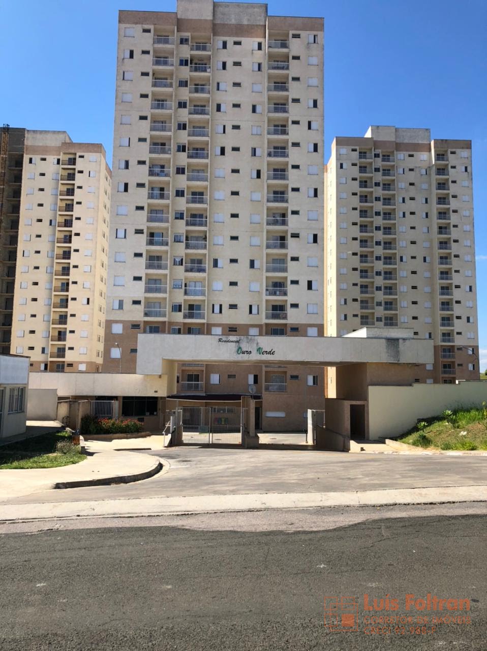 Se você está em busca de um apartamento aconchegante e bem localizado, não pode deixar de conhecer essa incrível oportunidade. Esse imóvel está localizado no Residencial Ouro Verde, em Cerquilho, uma das cidades mais charmosas do interior de São Paulo. Co