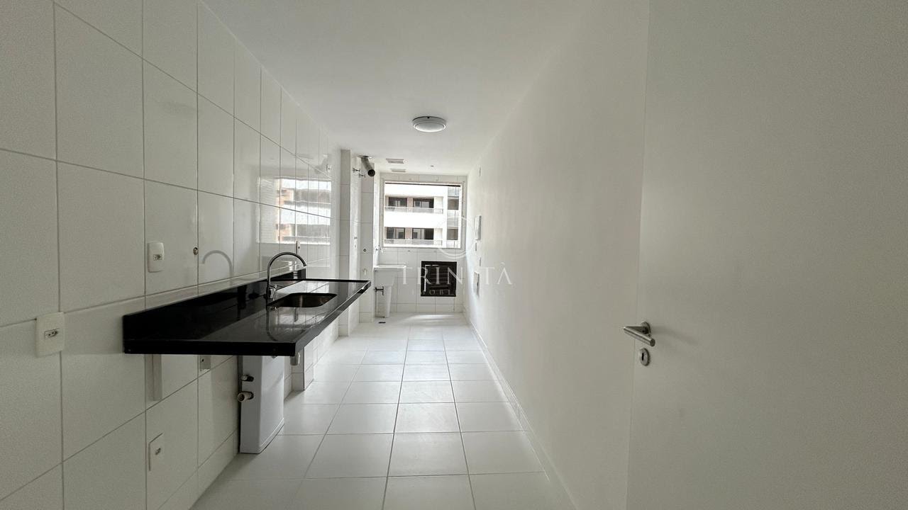 cozinha-trinitaimobiliaria-elos-ilhapura