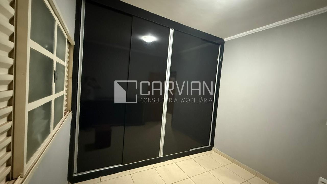 Casa à venda com 3 quartos, 1 suíte, 4 vagas e 135m² no Jardim Ouro Branco, Ribeirão Preto (SP) — foto 15 de 25