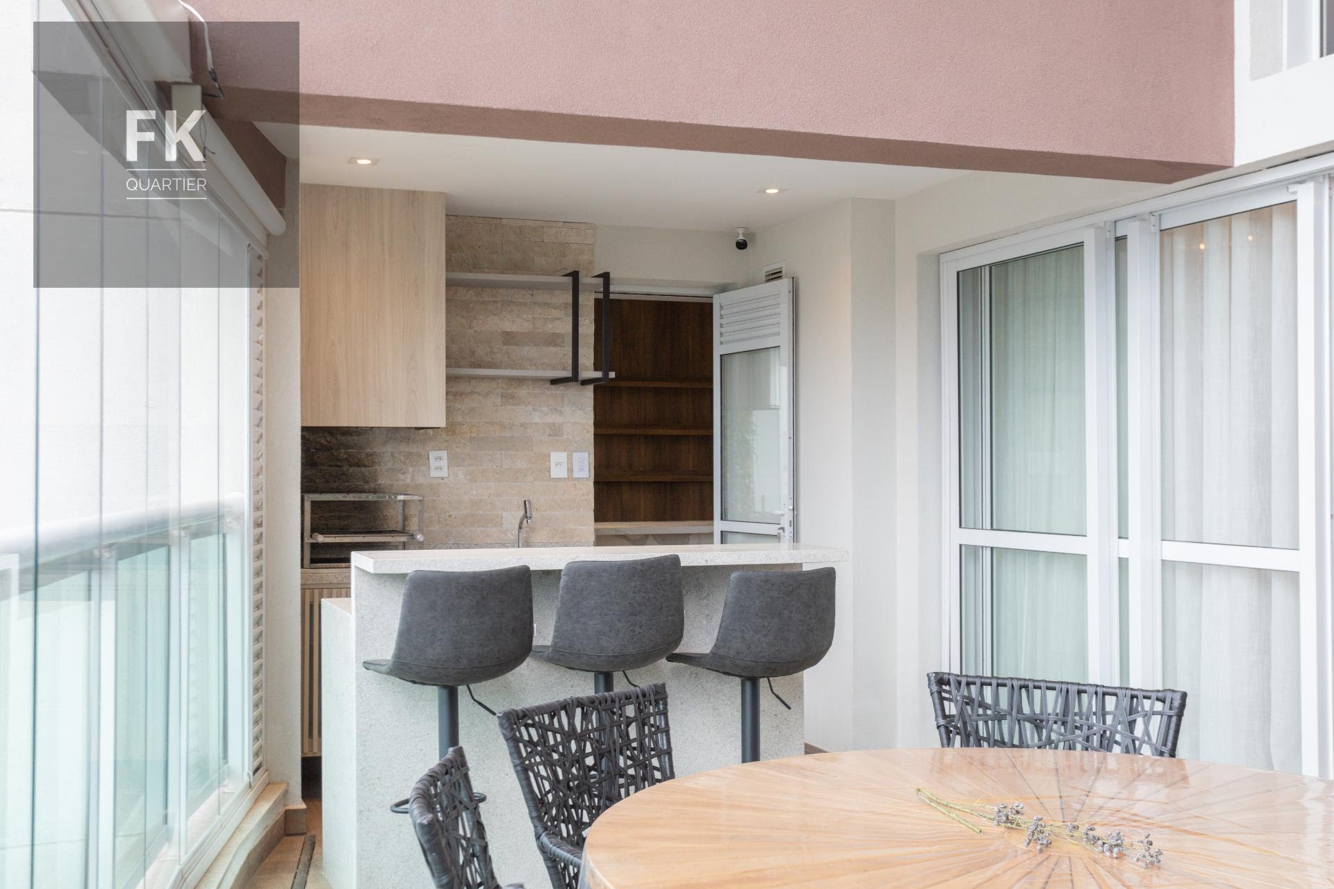 Apartamento à venda com 4 quartos, 4 suítes, 4 vagas e 338m² no Alphaville Empresarial, Barueri (SP) — foto 14 de 30