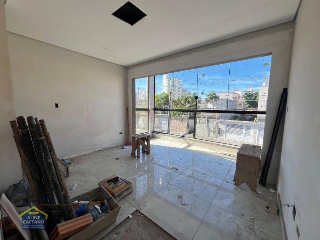 Casa à venda com 3 quartos, 4 banheiros, 1 vaga e 101m² no Guilhermina, Praia Grande — foto principal