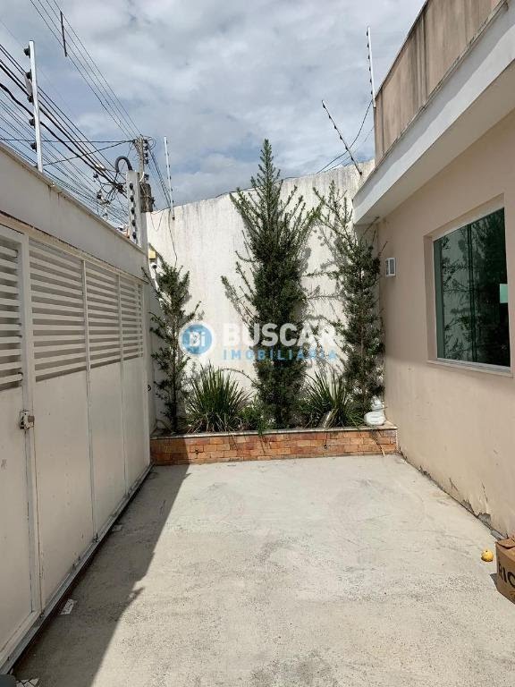 Casa à venda com 2 quartos, 2 suítes, 1 vaga e 265m² no Tomba, Feira de Santana (BA) — foto 14 de 30