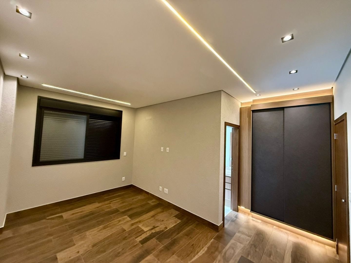 Casa à venda com 4 quartos, 4 suítes, 6 vagas e 421m² no Alphaville, Ribeirão Preto (SP) — foto 16 de 30