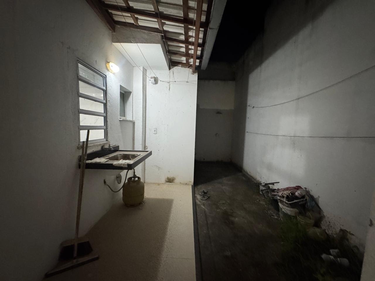 Casa para alugar com 2 quartos, 1 suíte, 2 vagas e 75m² no Papagaio, Feira de Santana (BA) — foto 10 de 12