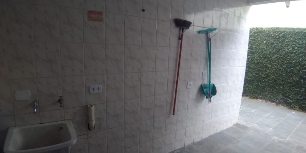 Casa à venda com 3 quartos, 1 suíte, 6 vagas e 183m² no Condomínio Country Club, Arujá (SP) — foto 16 de 20