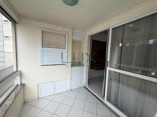 Apartamento para locação anual em Meia Praia - Itapema