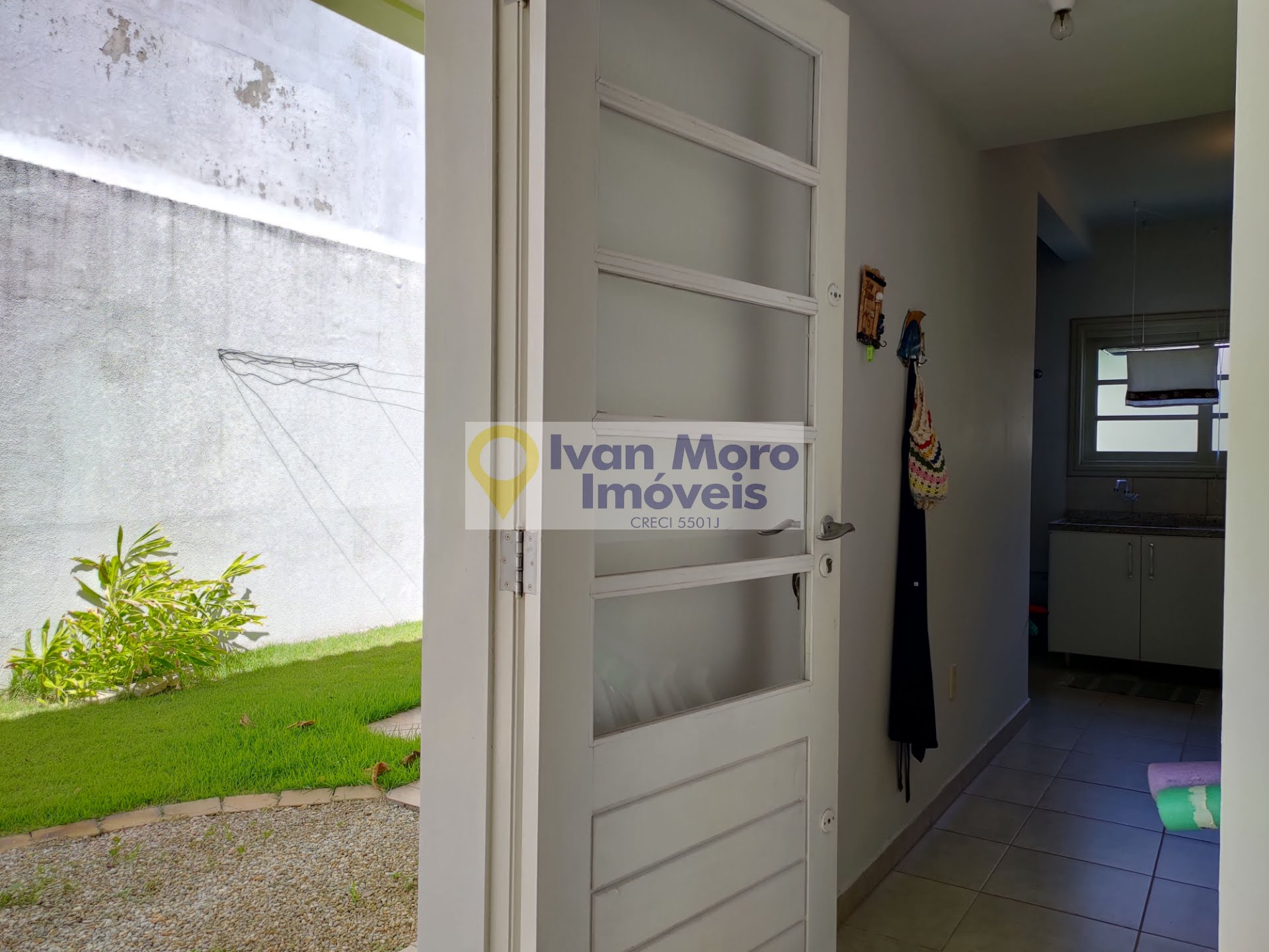 Casa para alugar com 4 quartos, 2 suítes, 3 vagas e 180m² no Daniela, Florianópolis (SC) — foto 28 de 30