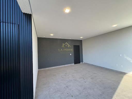 Casa de condomínio em Jardim Novo Horizonte - Sorocaba, SP- 218m2 - Sobrado 03 Suítes - Escritório - 05 Banheiros - 04 Vagas - Piscina com cascata