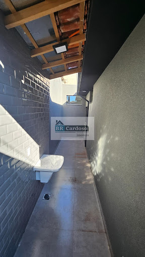 Casa à venda em São José, Franca: 3 dormitórios, 1 suíte, 2 banheiros por R$ 449.900.