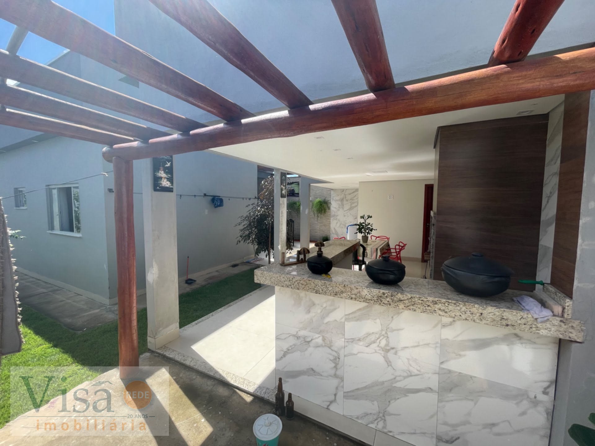 Casa à venda com 3 quartos, 2 suítes, 2 vagas e 250m² no Jardim Serrano, Paracatu (MG) — foto 5 de 30