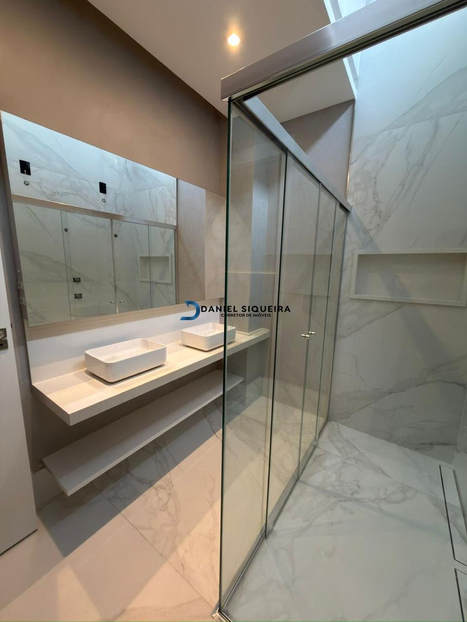 Casa à venda com 3 quartos, 1 suíte, 2 vagas e 196m² no Bairro Deltaville, Biguaçu (SC) — foto 16 de 30