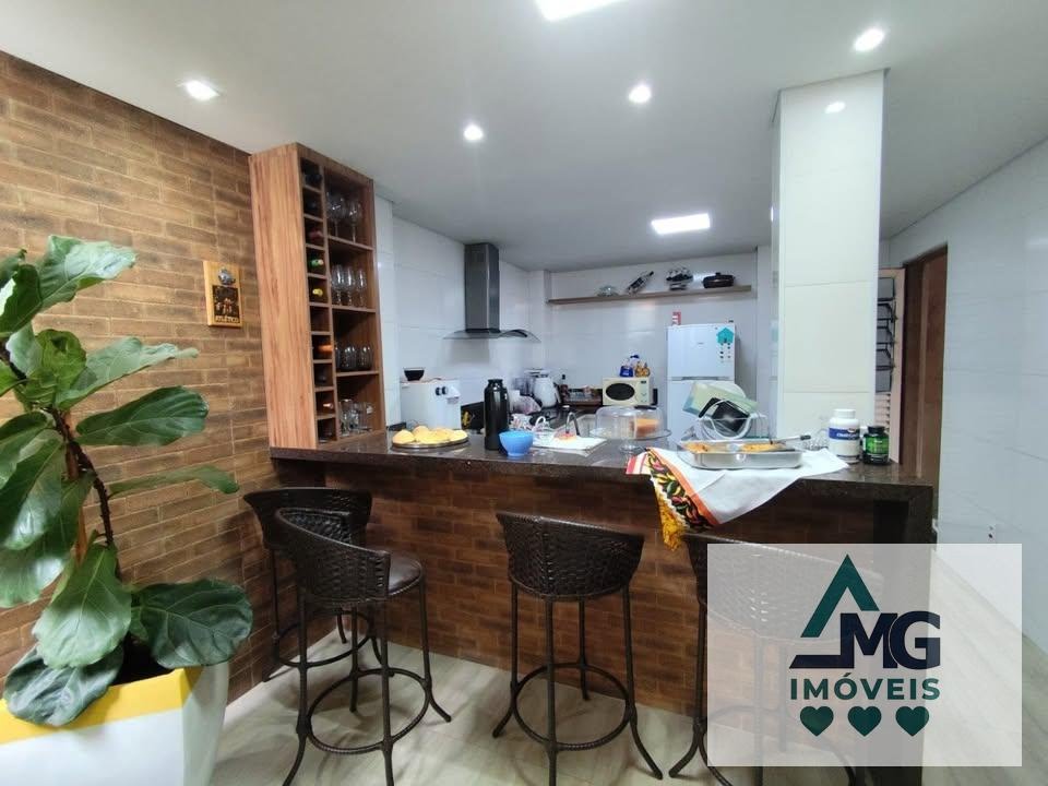 Casa, 3 quartos, 200 m² - Foto 6