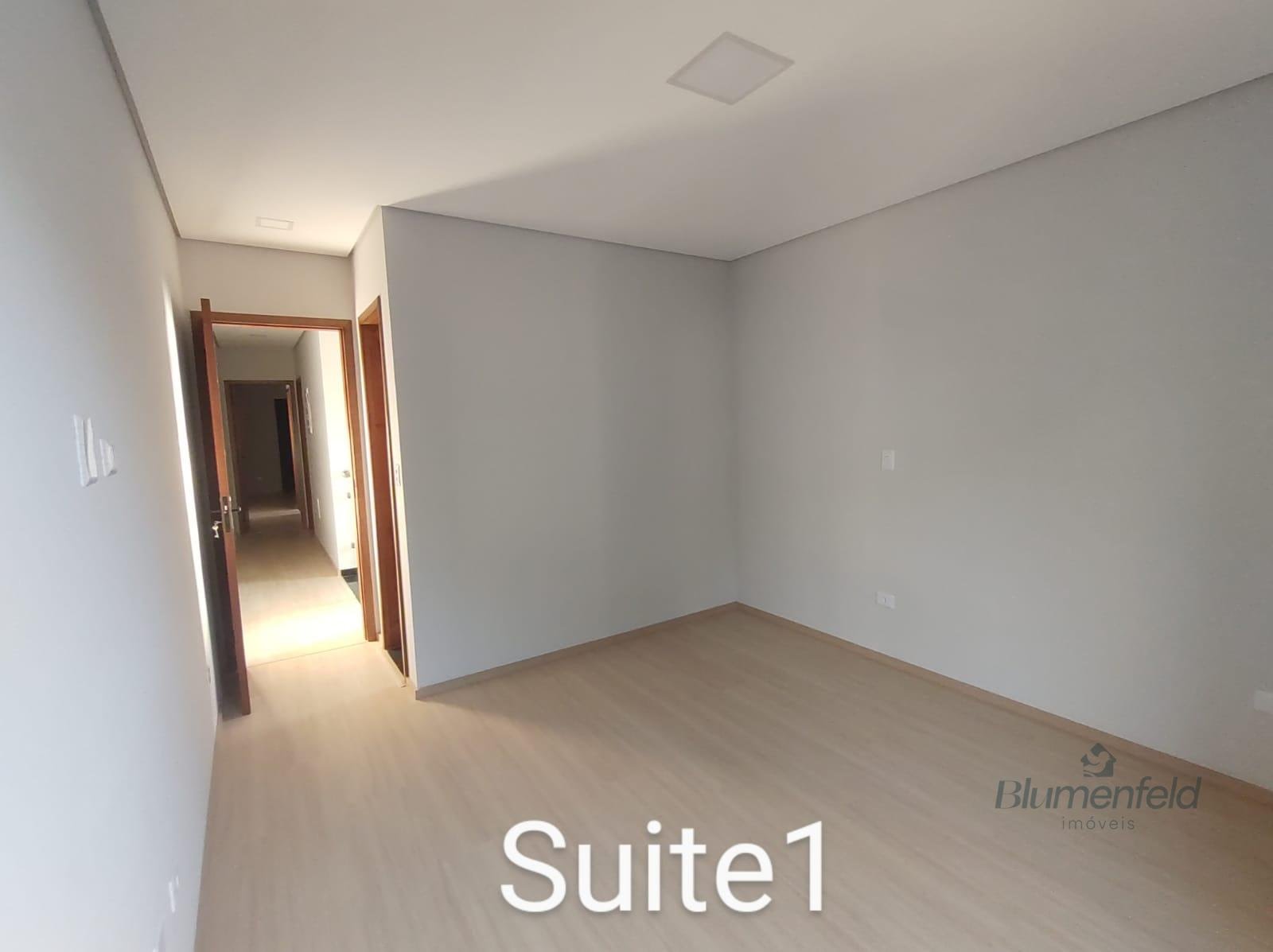 Casa à venda com 3 quartos, 3 suítes, 4 vagas e 136m² no Jardim Planalto, Arujá (SP) — foto 10 de 27