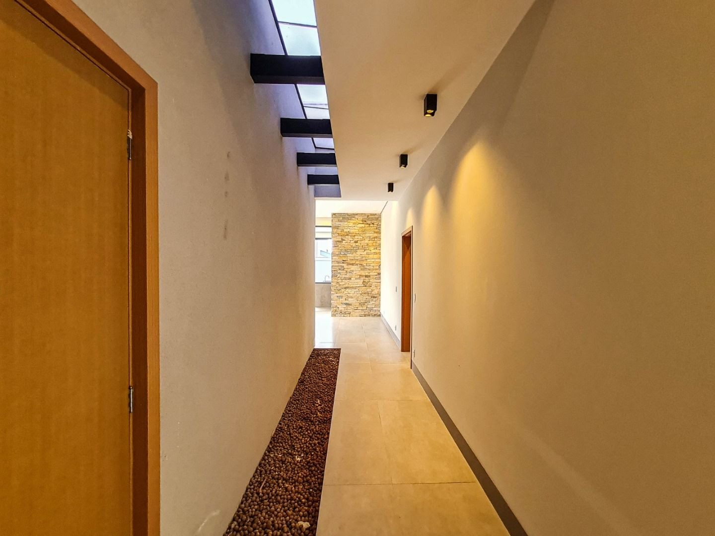 Casa à venda com 3 quartos, 3 suítes, 4 vagas e 204m² no Residencial Alto do Castelo, Ribeirão Preto (SP) — foto 9 de 20