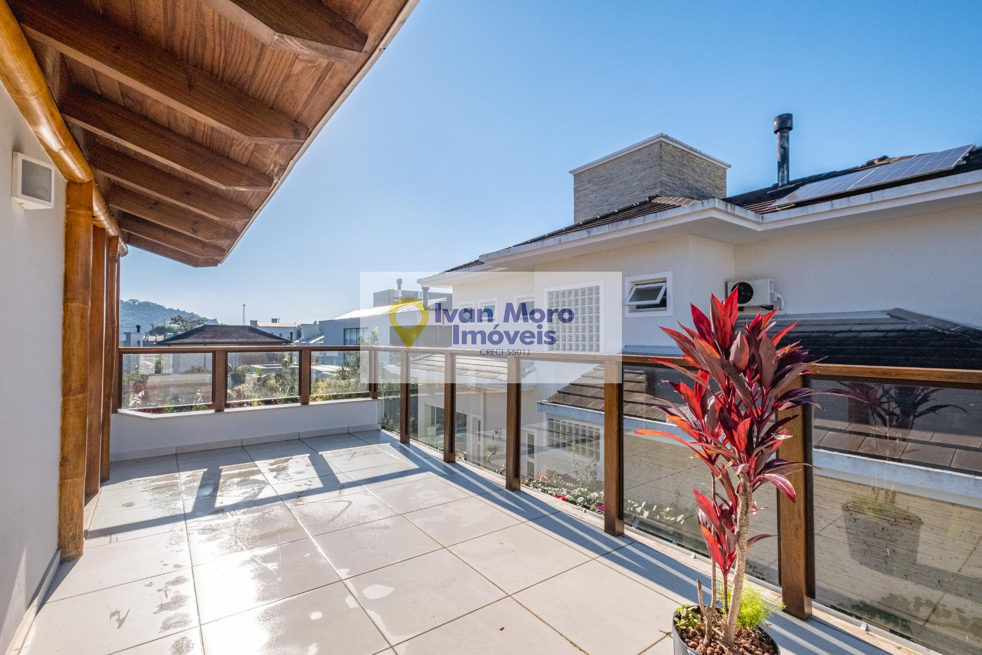Casa à venda com 4 quartos, 2 suítes, 3 vagas e 450m² no Rio Tavares, Florianópolis (SC) — foto 18 de 23