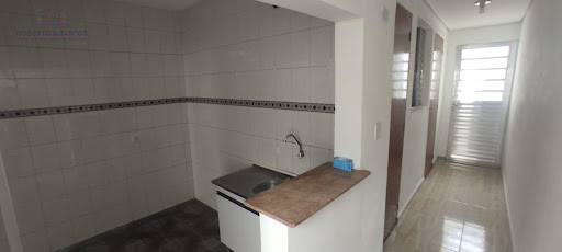 COZINHA E CORREDOR PAR OS DORMITORIOS