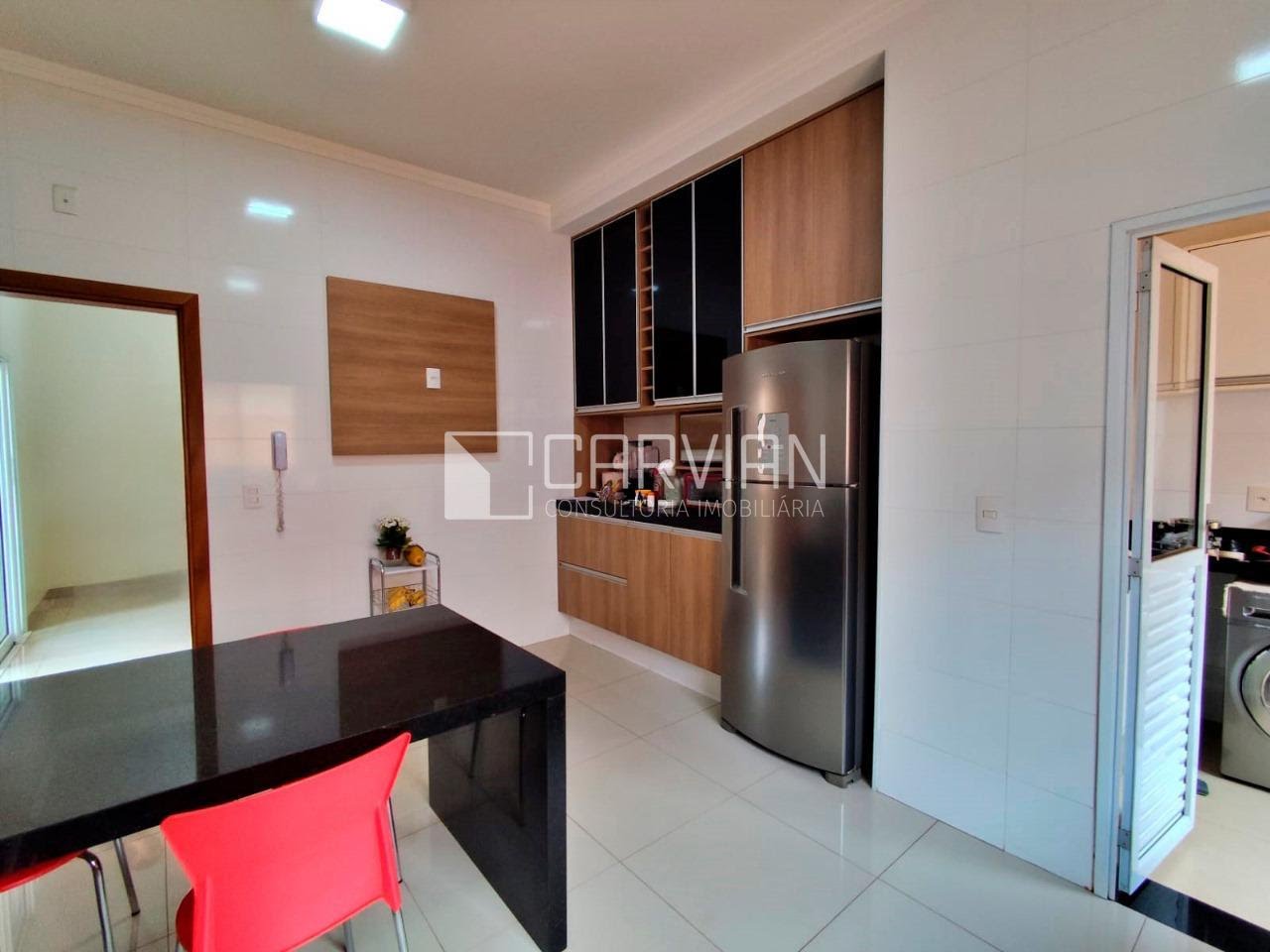 Casa à venda com 3 quartos, 3 suítes, 4 vagas e 226m² no Condomínio Guaporé, Ribeirão Preto (SP) — foto 16 de 30