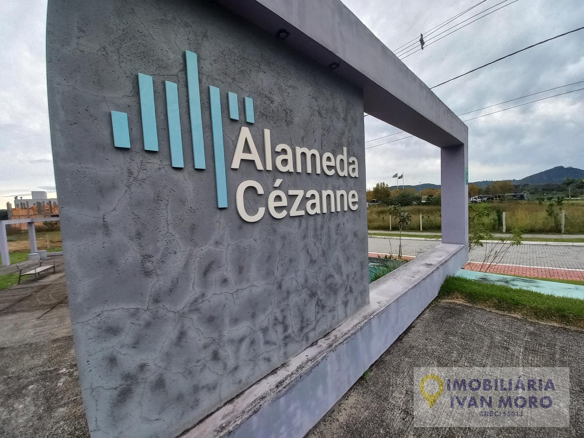 Terreno à venda com 360m² de terreno no Canasvieiras, Florianópolis — foto principal