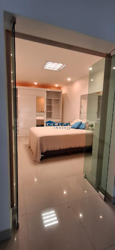 Casa 04 Quartos no  Jardim Guanabara  -  Rio de Janeiro