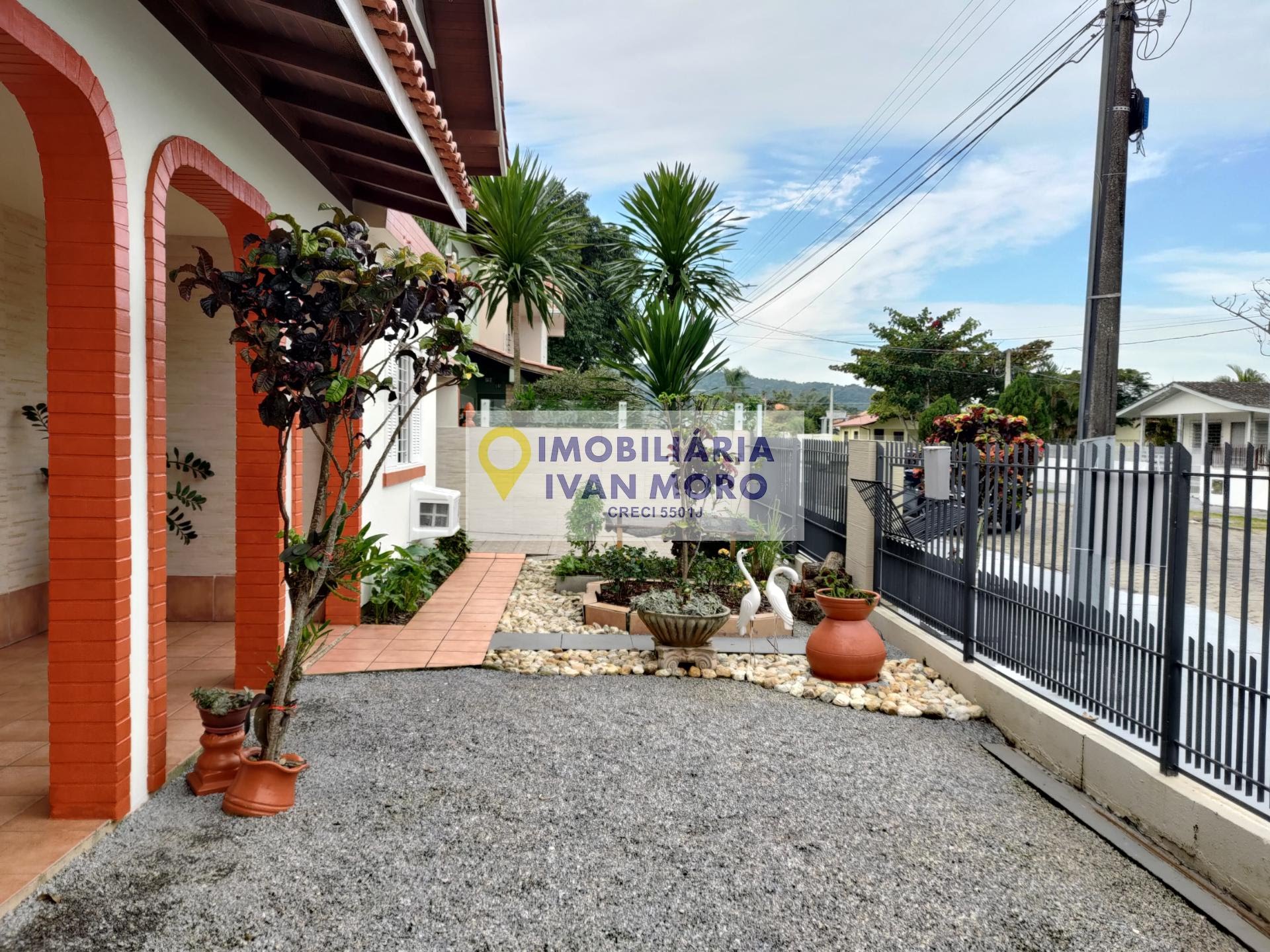 Casa para alugar com 4 quartos, 2 suítes, 3 vagas e 190m² no Daniela, Florianópolis (SC) — foto 4 de 30