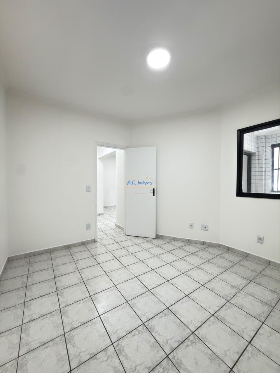 Apartamento à venda com 1 quarto, 1 banheiro, 1 vaga e 52m² no Aviação, Praia Grande (SP) — foto 9 de 16