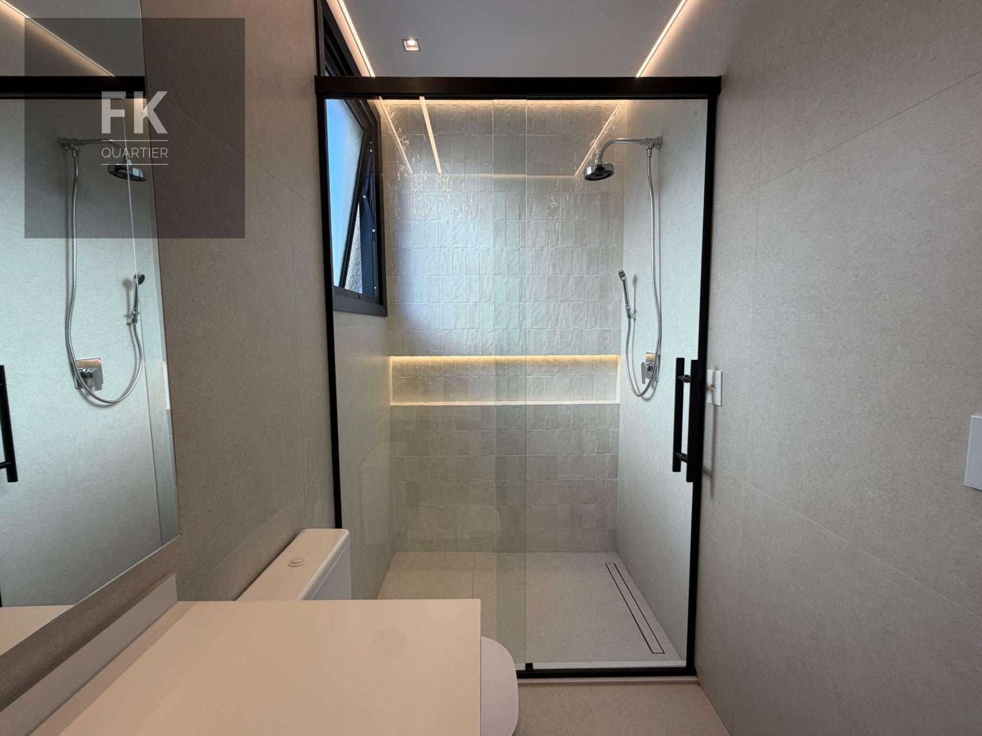 Casa à venda com 5 quartos, 5 suítes, 6 vagas e 490m² no Alphaville, Santana de Parnaíba (SP) — foto 28 de 30