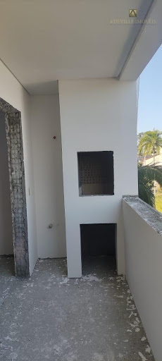 Venda de Apartamento em Bucarein - Joinville: 1 Suíte, 58m²