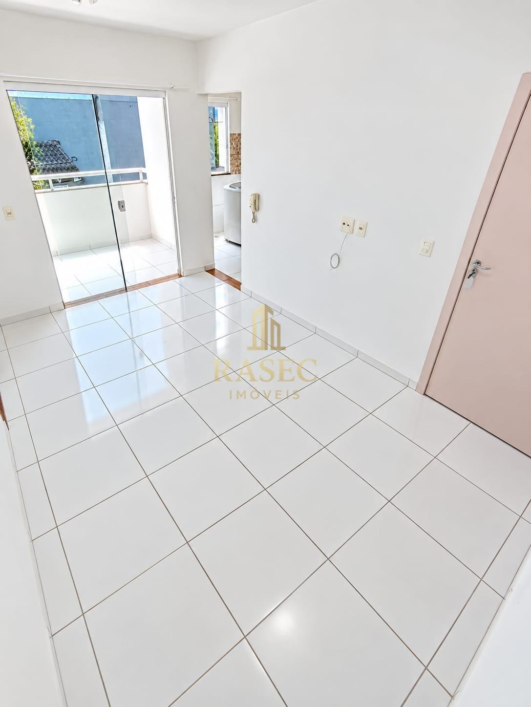 Apartamento para alugar com 2 quartos, 1 banheiro, 1 vaga e 50m² no São Pedro, Brusque (SC) — foto 3 de 10