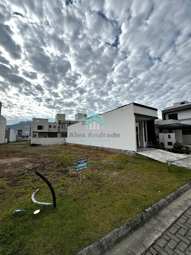 Terreno em Condomínio no Deltaville, Biguaçu por R$ 225 mil