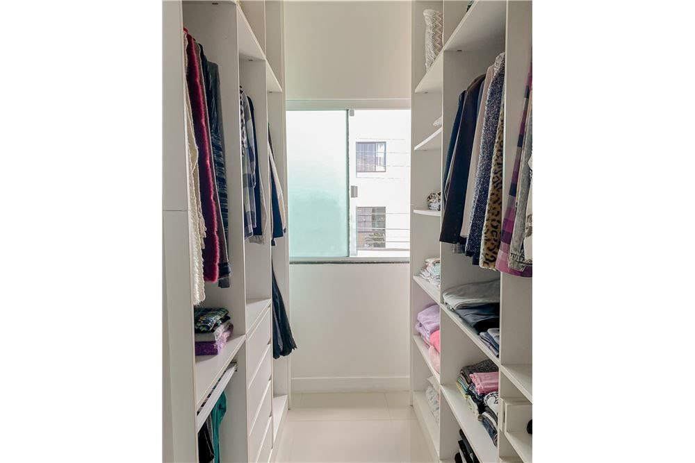 Casa à venda com 4 quartos, 5 banheiros, 2 vagas e 284m² no Centro, Balneário Camboriú (SC) — foto 21 de 30