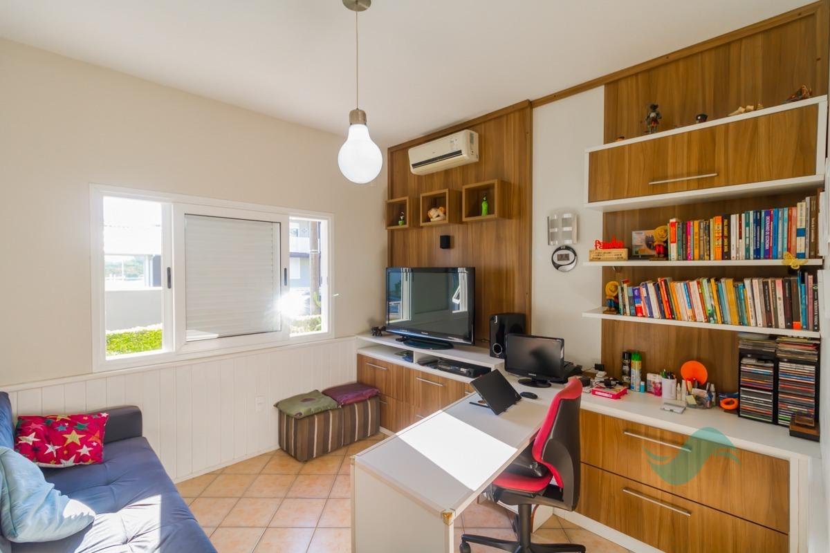 Casa à venda com 4 quartos, 1 suíte, 2 vagas e 630m² no Sambaqui, Florianópolis (SC) — foto 25 de 30