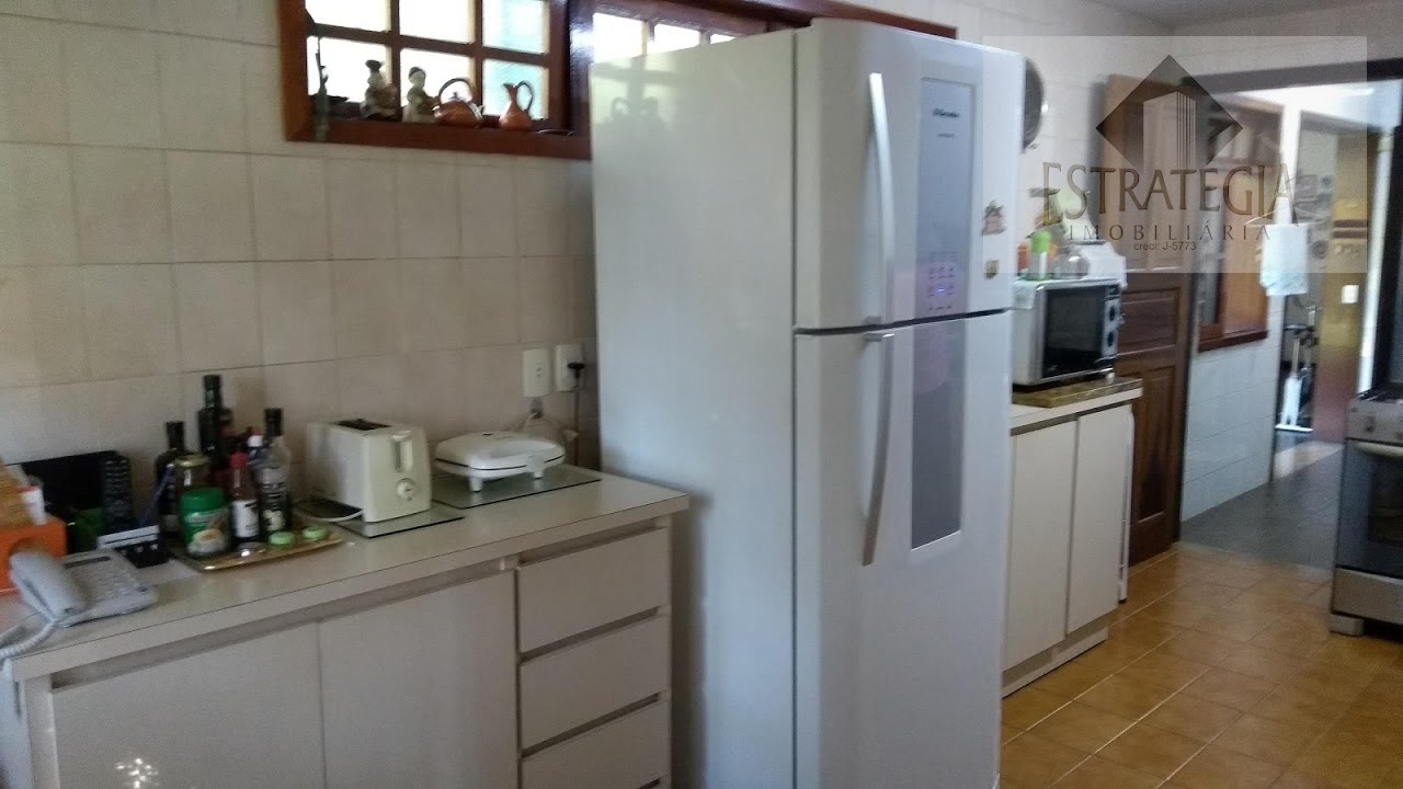 Casa à venda com 4 quartos, 2 suítes, 6 vagas e 320m² no Alto da Serra, Petrópolis (RJ) — foto 15 de 22
