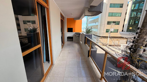 Apartamento em Meia Praia  -  Itapema