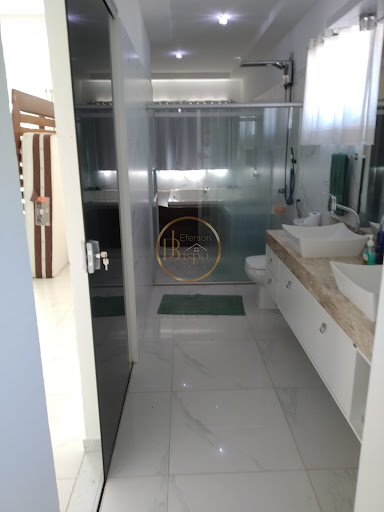 Casa 04 Dorm. em Centro Arraial - Porto Seguro | 320M² Área útil | 2 Suítes | Venda e Locação