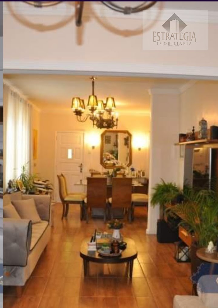 Casa à venda com 3 quartos, 1 suíte, 4 vagas e 230m² no Duarte Silveira, Petrópolis (RJ) — foto 18 de 19