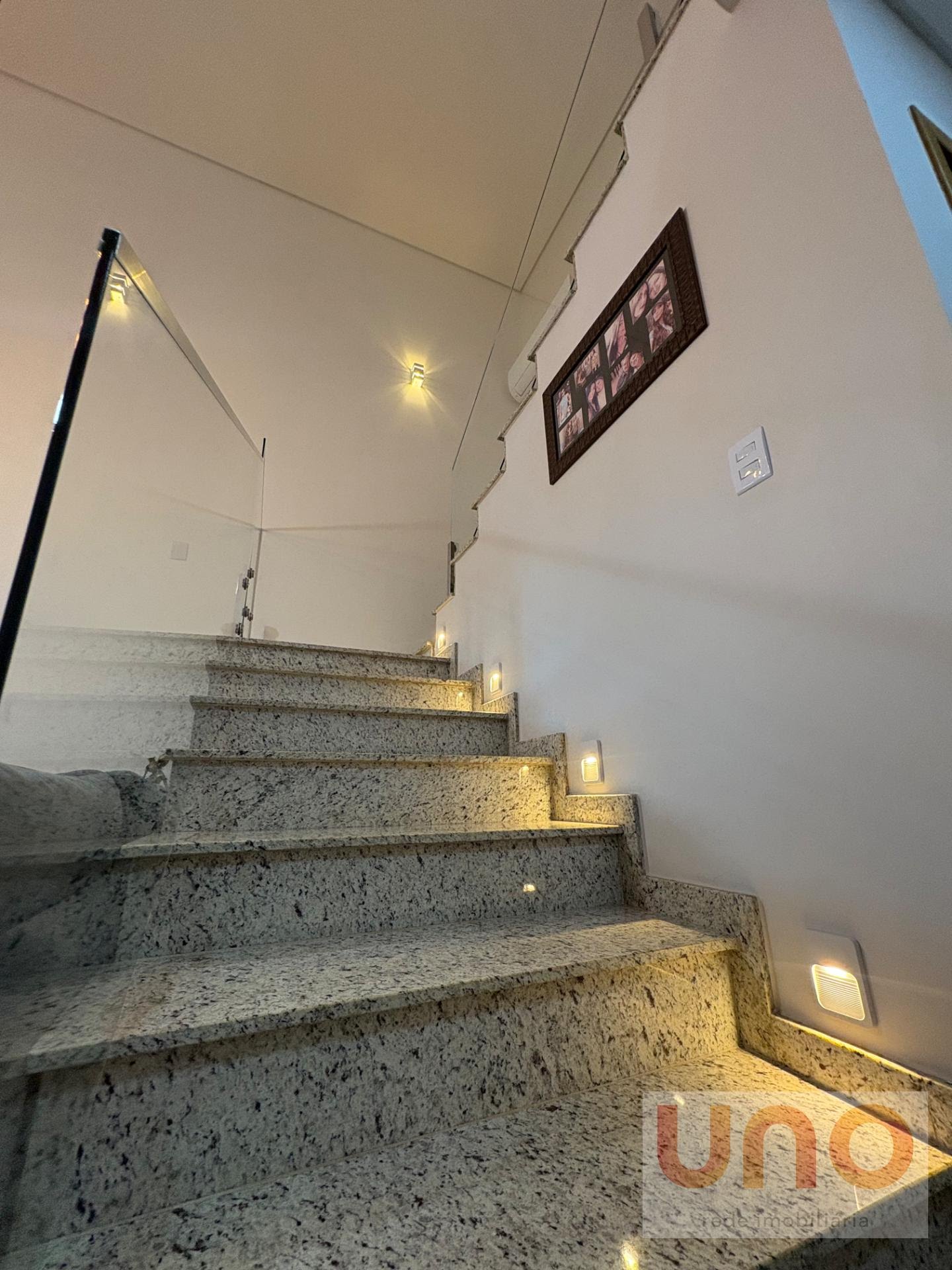Casa à venda com 3 quartos, 3 suítes, 3 vagas e 226m² no Vila Vilas Boas, Campo Grande (MS) — foto 19 de 30