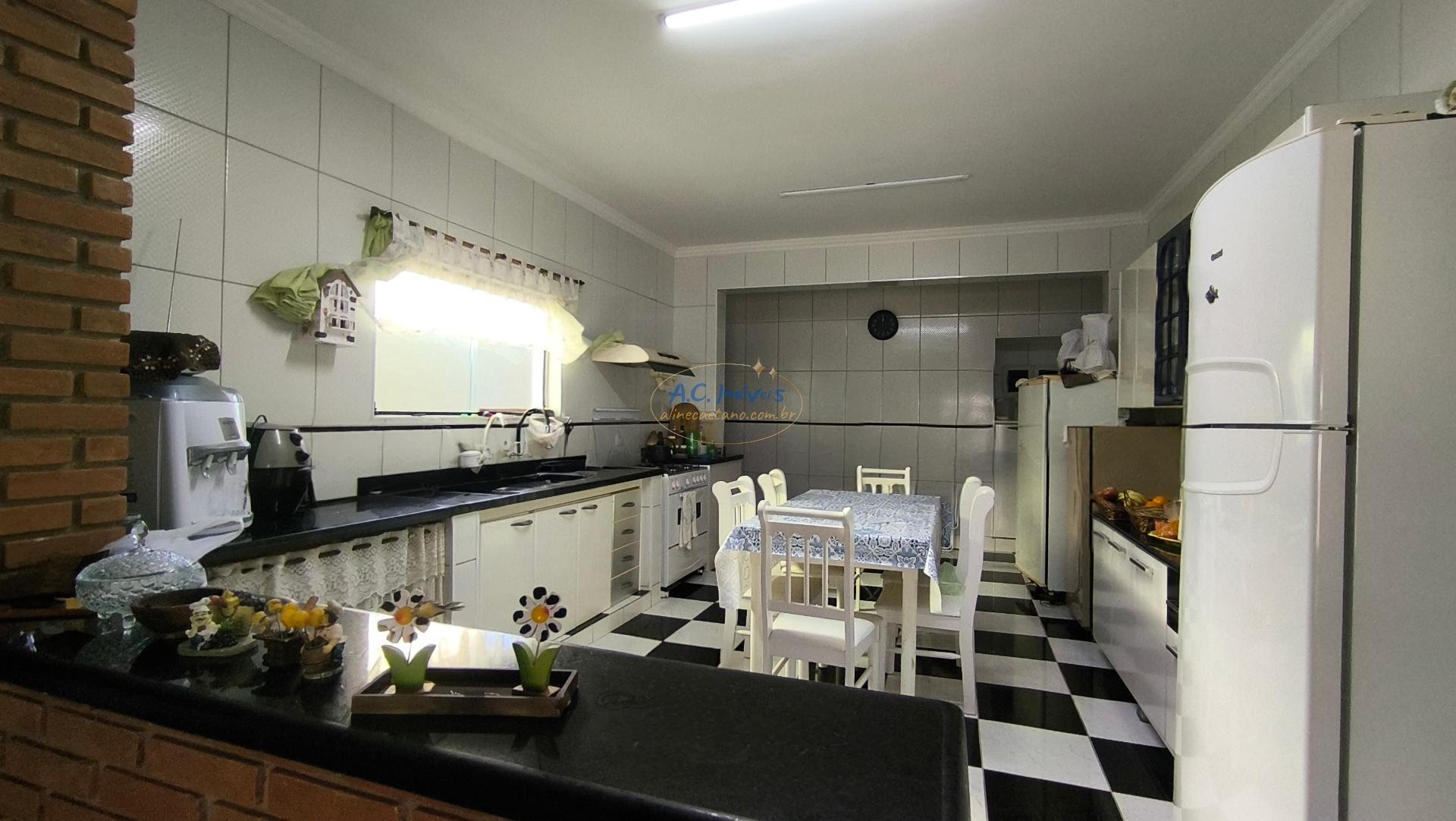 Casa à venda com 4 quartos, 4 suítes, 5 vagas e 287m² no Balneario Flórida, Praia Grande (SP) — foto 18 de 30
