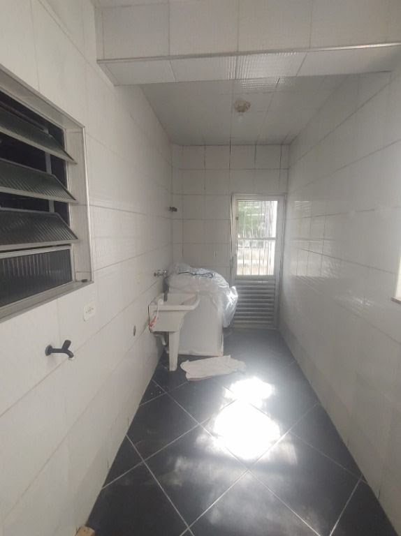 Casa à venda com 3 quartos, 2 suítes, 2 vagas e 315m² no Nova Arujá, Arujá (SP) — foto 9 de 16