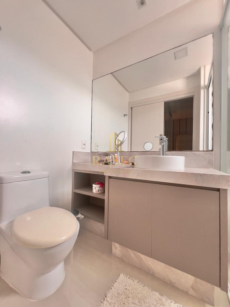 Apartamento à venda com 3 suítes, 2 vagas e 140m² no Centro, Balneário Camboriú (SC) — foto 9 de 14