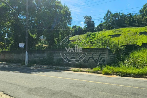 Área Comercial/Residencial com 840 m2 em Guarapari-ES