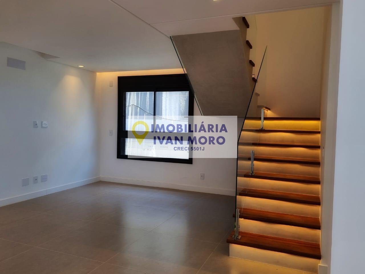 Apartamento à venda com 4 quartos, 3 suítes, 3 vagas e 200m² no Jurerê, Florianópolis (SC) — foto 4 de 21