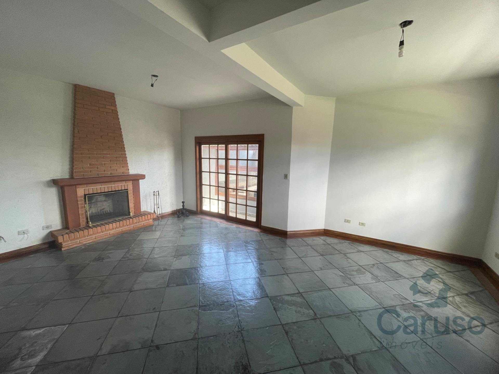 Casa à venda com 3 quartos, 1 suíte, 2 vagas e 267m² no Condomínio Arujazinho IV, Arujá (SP) — foto 21 de 29