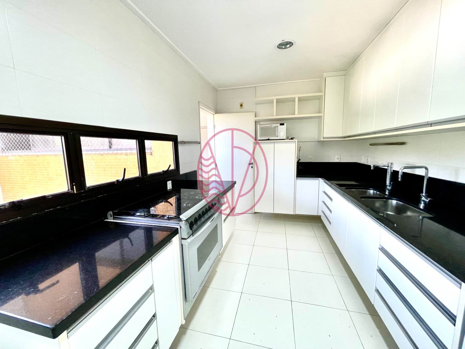 Apartamento à venda com 3 quartos, 2 suítes, 3 vagas e 212m² no Itaigara, Salvador (BA) — foto 16 de 30
