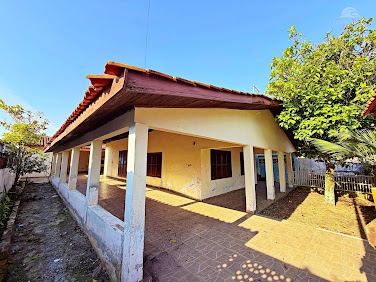 Oportunidade Bom Retiro, Matinhos: Casa Principal + Edícula!