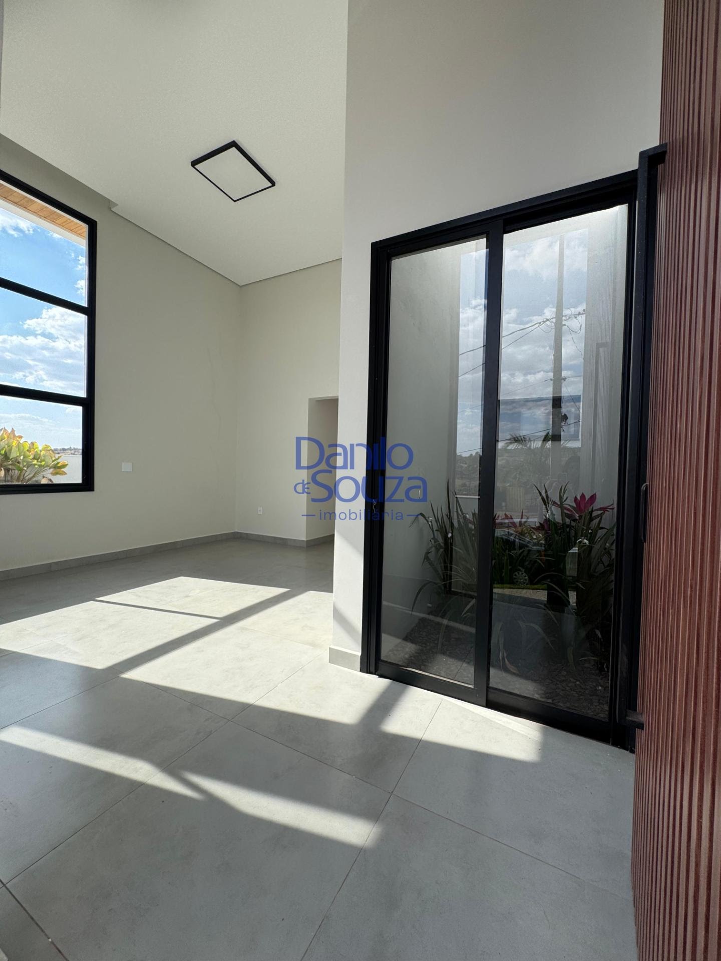 Casa à venda com 3 quartos, 1 suíte, 2 vagas e 360m² no Villagio Park, Araxá (MG) — foto 9 de 26