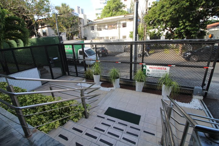 apartamento em casa forte padrão moura dubeux para venda