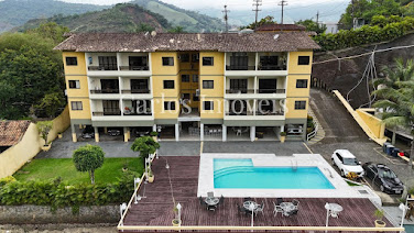 Apartamento Frente Mar para Venda em Angra dos Reis / RJ no bairro Caeira